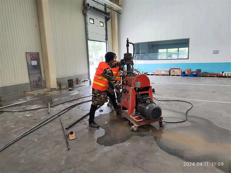 甘州厂房地面下沉塌陷注浆加固施工